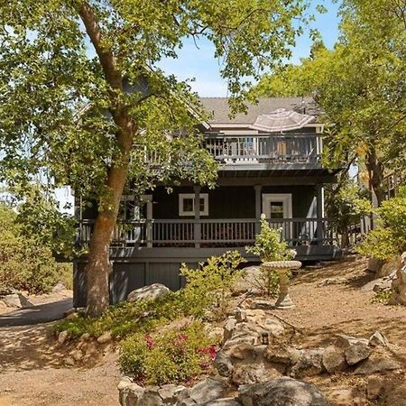 Charming Getaway Cabin レイク・アローヘッド エクステリア 写真