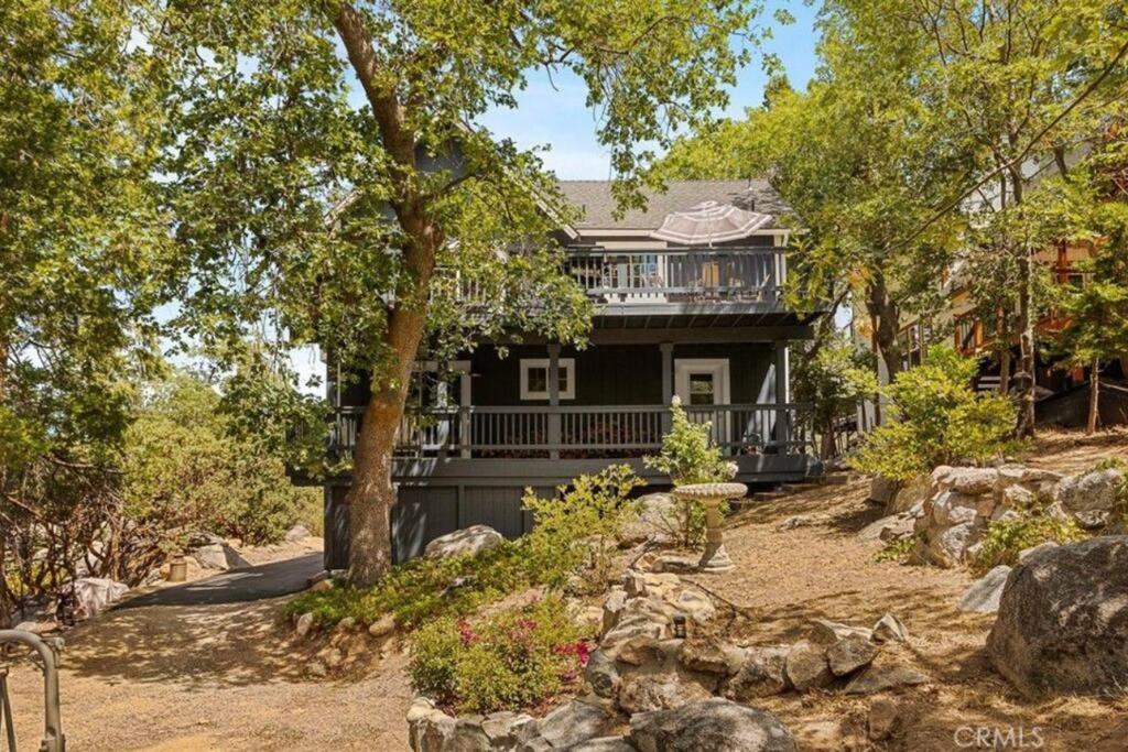 Charming Getaway Cabin レイク・アローヘッド エクステリア 写真