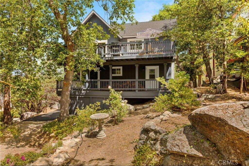 Charming Getaway Cabin レイク・アローヘッド エクステリア 写真